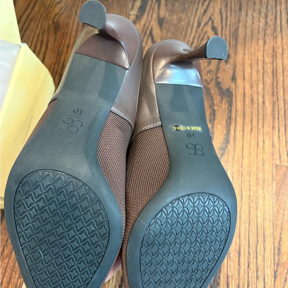 GraceLithe Pointed Toe Heeled Mule - Picture 11 of 12